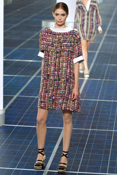 Look 57